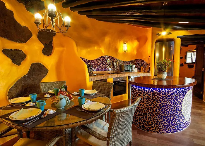 Concha - Sonnenbett, Sauna, Traumhafter Meerblick, Beheizter Pool, Billiard, Tischtennis Tatil Evi *